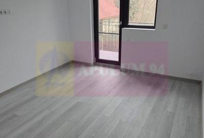 Vila de vanzare cu 4 camere in Brebu - 23