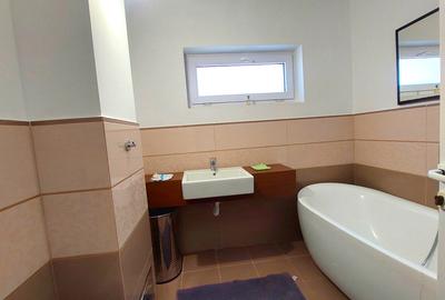 Apartament cu 4 camere 2 bai, 2 balcoane, boxa si garaj CETATE mobilat si utilat - 8
