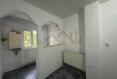 Apartament 2 camere, semidecomandat, et.2, 48 mp + centrala - Zona Blascovici - 4