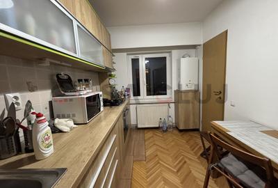 Zona Piata Cipariu - 3 camere decomandat - 2 bai - 2 balcoane - 1