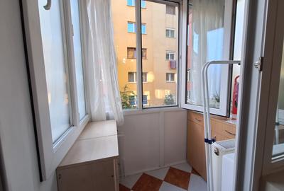 Garsoniera-et 1-bloc izolat termic-complet mobilata si utilata- zona UMT - 6