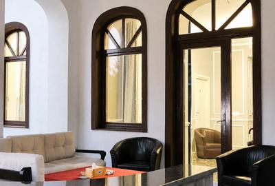 Pensiune renovata in Busteni, 14 camere, teren 900 mp, zona Libertatii - 2