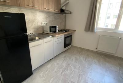 DE INCHIRIAT! Apartament 2 camere decomandat 60 mp , Sector 4 - 28