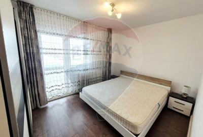 Apartament cu 3 camere decomandat, mobilat în Central