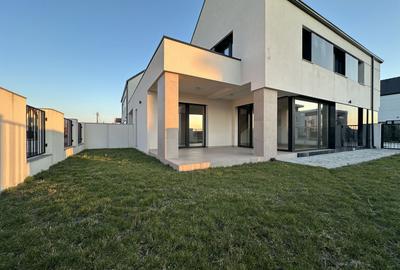 Duplex cu 5 camere în Exterior Nord