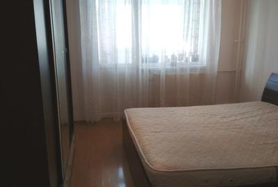 Apartament cu 2 camere decomandat, mobilat în Titan