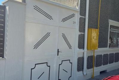 Vand casa din caramida cu 5 camere, in foarte buna stare - 1