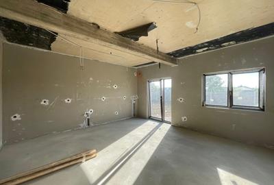 Duplex cu 4 camere în Moșnița Veche