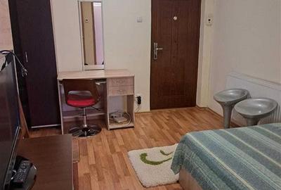 Apartament cu 2 camere nedecomandat, mobilat în Nicolina