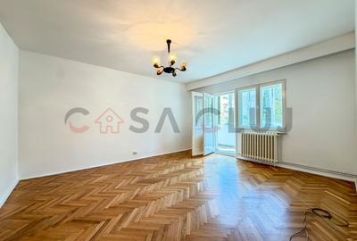 Apartament cu 3 camere decomandat în Grigorescu