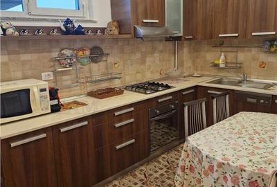 Apartament 2 camere de inchirat , spatios ,  2 bai, bloc boutique,  86 mpu,  Rom - 8