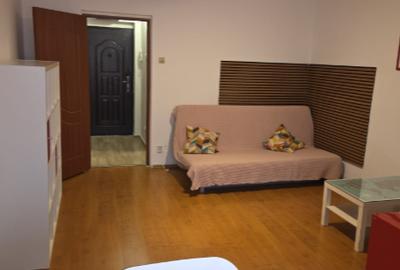 Bulevardul Timisoara - vis-a-vis  de  Plaza Romania - Garsoniera cf. 1 - MODERNA - 12