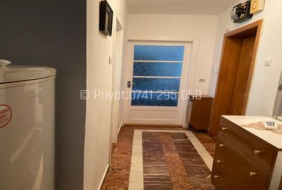 Apartament cu 2 camere, decomandat, zona Polivalenta - 8