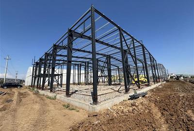 Spațiu industrial, de 990 mp, în Central