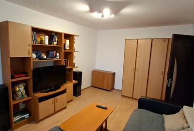Apartament 2 camere decomandate, mobilat complet – la un preț avantajos ! - 1