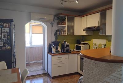 34860  Apartament 3 camere Tomis 3 - 12