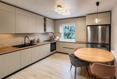 Apartament 3 camere, finisat, etaj intermediar, zona Piața Zorilor - 1