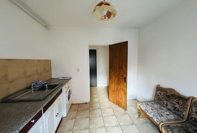 Apartament 2 camere decomandat,zona Judetean,110000 Euro - 4