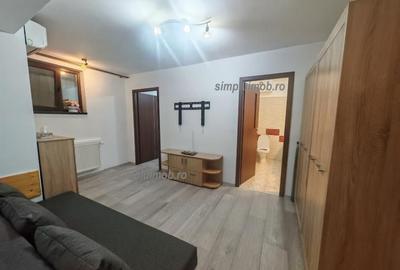 Apartament cu 2 camere semidecomandat, mobilat în Central