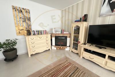 Apartament cu 3 camere decomandat, mobilat în Ultracentral
