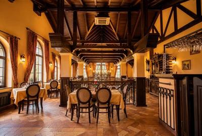 Resort montan cu: restaurant, wellness, 4.300mp teren, 5 min de Castelul Bran - 5