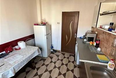 Garsonieră semidecomandată, mobilată în Florești