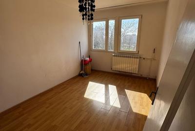 Apartament cu 2 camere decomandat în Gara