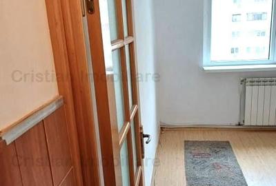 Ultracentral  2 cam ARATA BINE confort 1 Decomandat zona Calarasi - 7