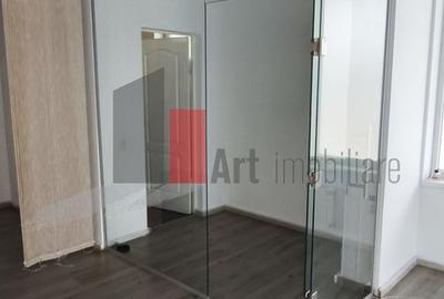 Spatiu comercial 2 etaje stradal, compartimentat - 7