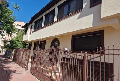 Vila moderna si spatioasa, constructie 2015, zona Mosilor - 1