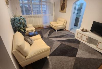 Apartament 3 cam, ultracentral, 500 Eur/ lună - 2