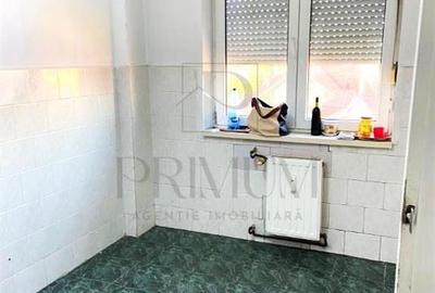 CENTRAL - LIFT - 3 camere - debara - rulouri - 3