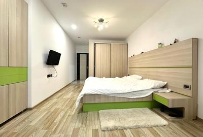 Apartament spatios 4 camere + parcare, pretabil ptr ERASMUS - 1