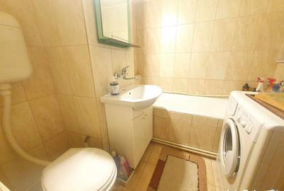 Apartament 3 camere, situat in Targu Jiu, str Victoriei (Ultracentral) - 14