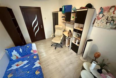 Apartament 3 Camere de Vanzare sau Inchiriere, Strada Lupeni – 81 mp, Etaj 1 - 2