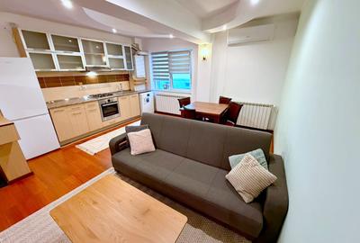 Apartament cu 2 camere semidecomandat, mobilat în Bună Ziua