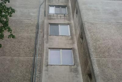 Apartament 3 camere podul Giurgiului etaj 3/10 - 4