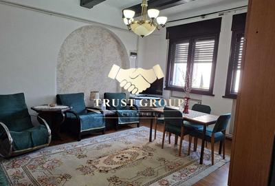 Apartament cu 4 camere semidecomandat, mobilat în Ultracentral