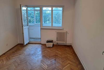 Vand apartament 3 camere, decomandat, Tg. Mures, Dambu Pietros - 2