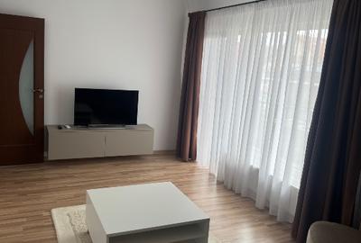 Apartament cu 2 camere semidecomandat, mobilat în Zorilor