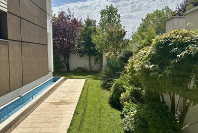 Casă individuală cu 6 camere în Pipera
