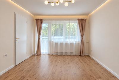 Apartament cu 3 camere semidecomandat în Drumul Taberei