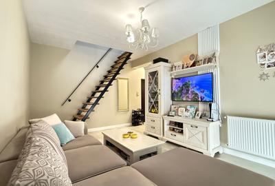Penthouse cu 4 camere decomandat în Dumbrăvița