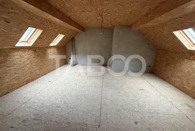 Casa cu potential de investitie 7 camere foisor 4 bazine de pesti - 14