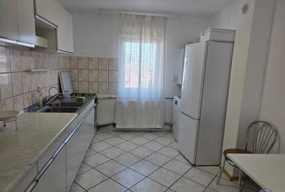 Inchiriez apartament 3 camere Dorobanti Deva - 1