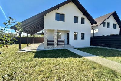 Casă individuală cu 5 camere în Central