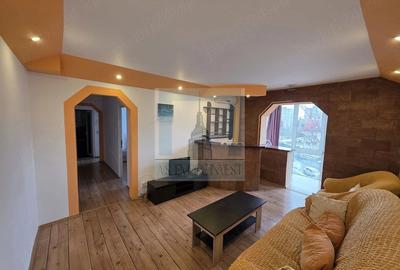 Apartament cu 3 camere decomandat în Astra