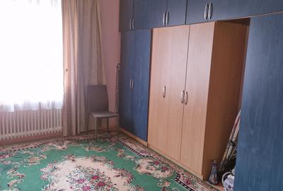 Casa vânzare zona str Lupeni - 6