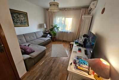 Apartament cu 3 camere decomandat în Unirii