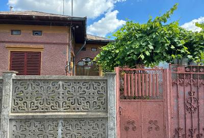 Casă individuală cu 5 camere în Industriilor